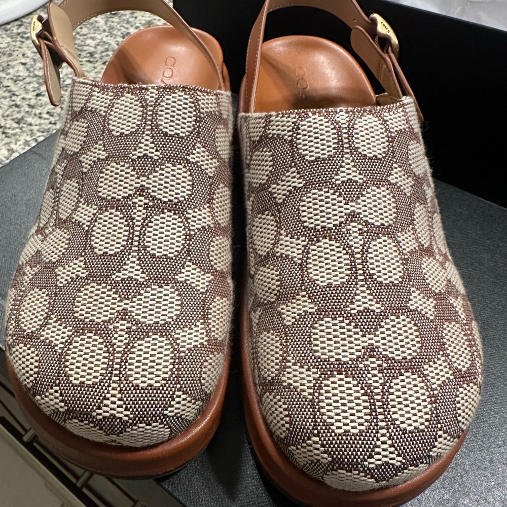 Coach Brown and Cream Signature Clog Slip-On Loafers with Slingback